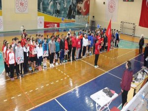 Gençler Badminton Grup Müsabakaları Manisa’da Başladı