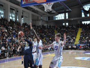 Ing Basketbol Süper Ligi: Afyon Belediyespor: 62 - Fenerbahçe Beko: 64