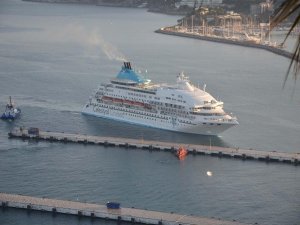 Kuşadası’nda Kruvaziyer Turizm Bereketi