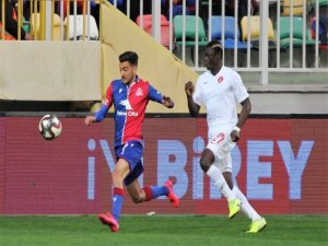 Tff 1. Lig: Altınordu: 1 - Ümraniyespor: 2