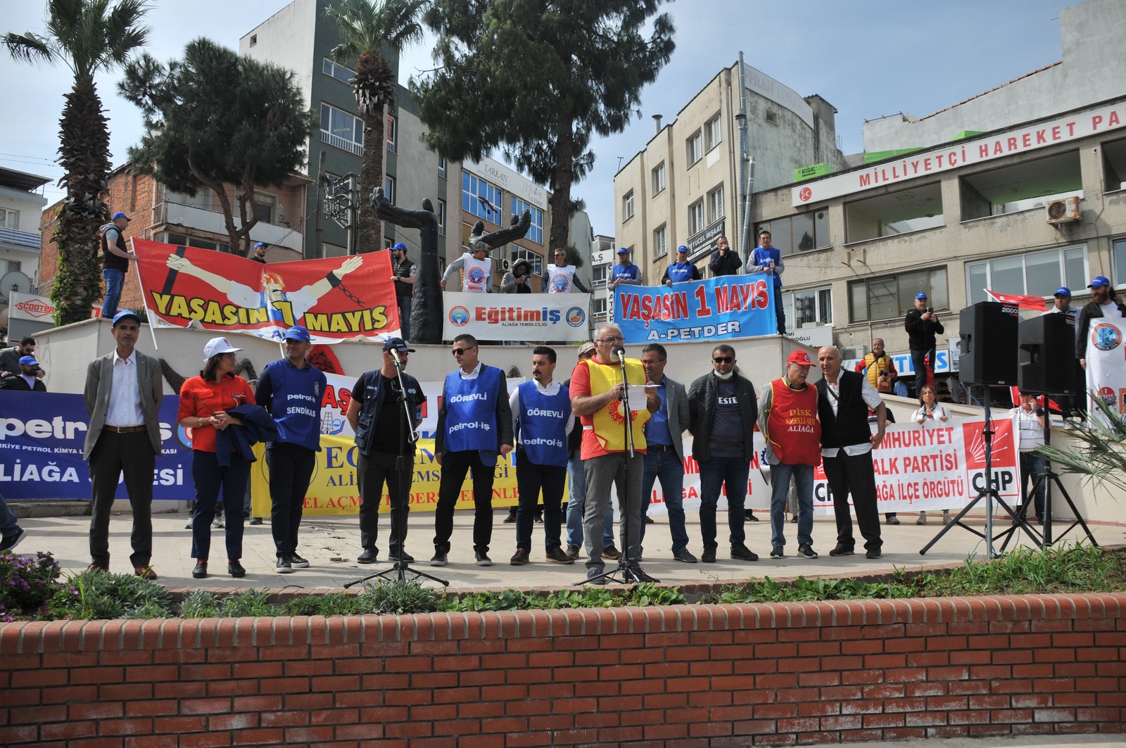 Aliağa'da 1 Mayıs Coşkusu