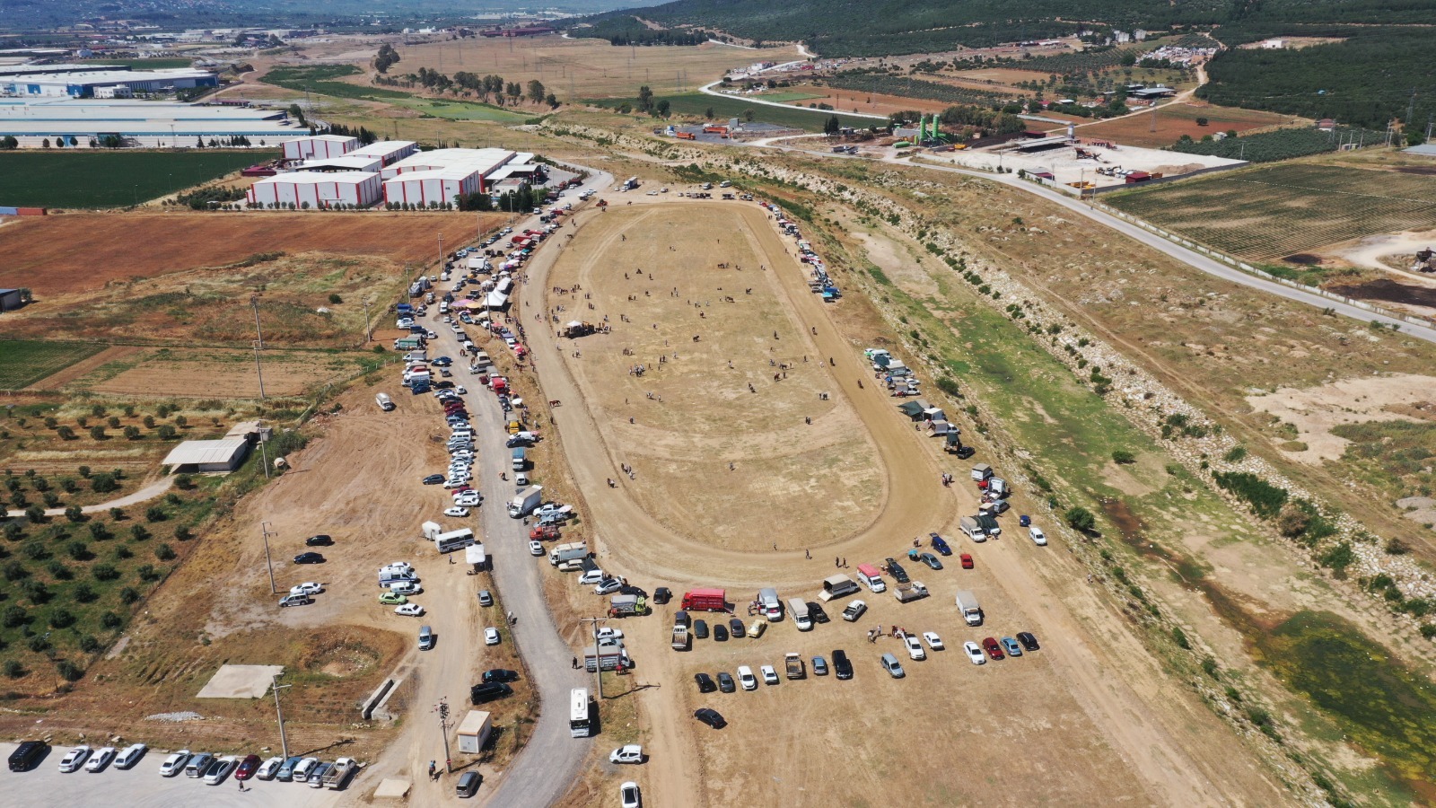 Rahvan Atlar, 7 yıl sonra Torbalı’da yarıştı