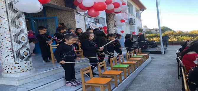 Şehit Bülent Yanpala İlkokulu'nda Cumhuriyet Bayramı Coşkusu