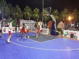 3x3 Basketbol Turnuvası Kuşadası’nda Başlıyor