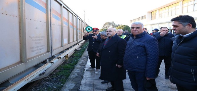 İzmir'deki konteynerler deprem bölgesine gönderildi