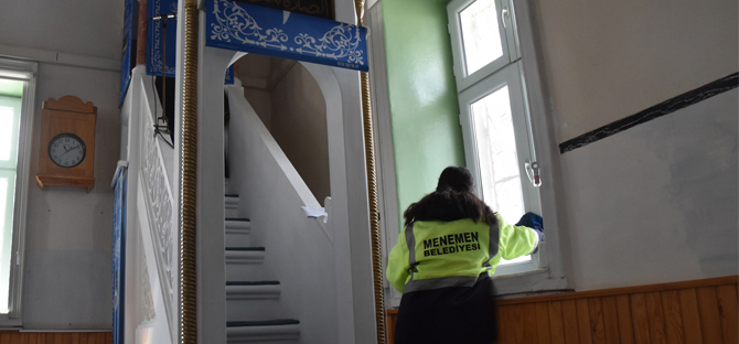 Menemen Belediyesi Cami Temizliğini Tamamladı