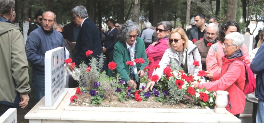 Foça'nın Efsane Belediye Başkanı Ahmet Nihat Dirim Anıldı