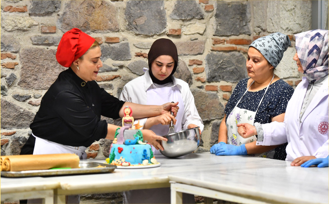 Pastacılığın Sırları İzmir’de Öğreniliyor