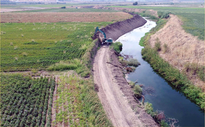 Ege’de Derelerden 4 baraj çıktı