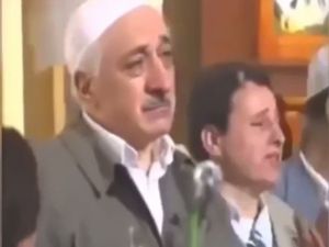 Fetullah Gülen’e Yelpaze Sallayan Şahıs Gözaltına Alındı