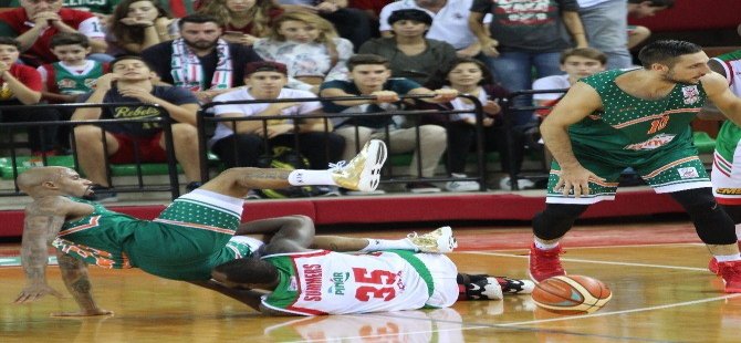 Pınar Karşıyaka: 67 - Banvit: 85