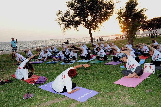 Karşıyaka’da Önce Yoga, Sonra İftar