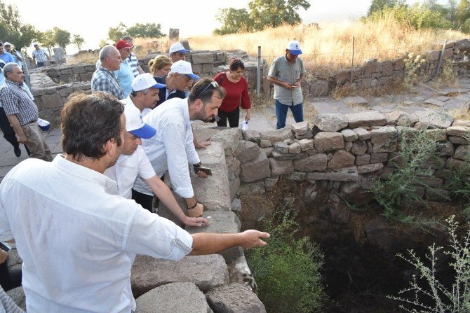 Yunusemre Meclisi Antik Mecliste Toplandı