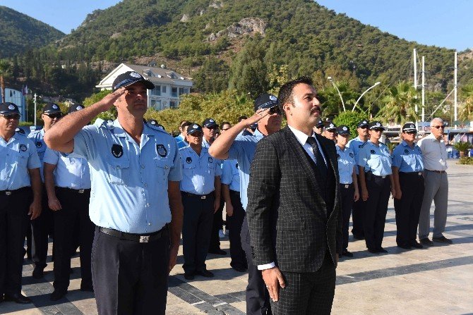 Fethiye Belediyesi Zabıtasından Şehitlere Saygı!