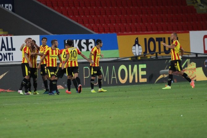 Süper Lig: Göztepe: 3 - Alanyaspor: 3 (Maç Sonucu)